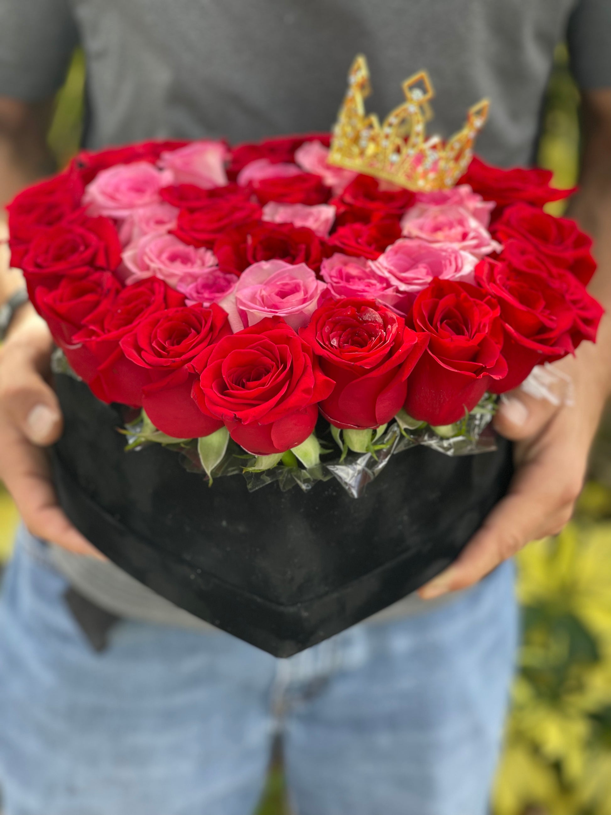 Heart Shaped Box – Royal Flowers and Gallery